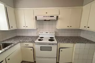 2710 Briarhurst Dr, Houston, TX 77057 - Photo 11