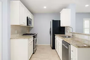 934 W Heights Hollow Ln, Houston, TX 77007 - Photo 13
