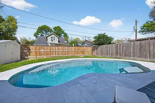 4415 Walker St, Houston, TX 77023 - Photo 19