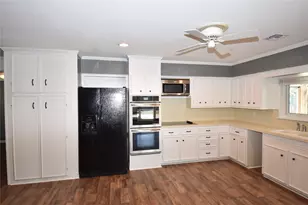 115 Neal Rd, Wharton, TX 77488 - Photo 19