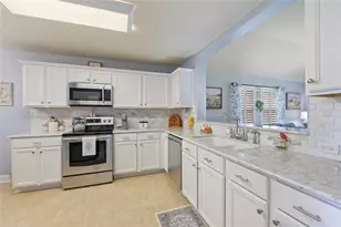 4045 Basswood Dr, Dickinson, TX 77539 - Photo 7