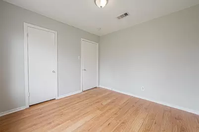 4910 Paradise Lane, Houston, TX 77048 - Photo 13