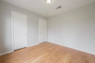 4910 Paradise Ln, Houston, TX 77048 - Photo 13