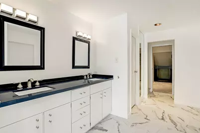 5300 Mercer Street #9, West University Place, TX 77005 - Photo 15