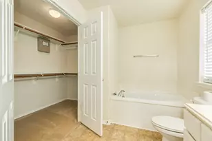 999 Brady Ln, Alvin, TX 77511 - Photo 13