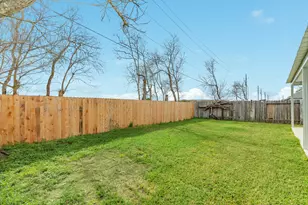 999 Brady Ln, Alvin, TX 77511 - Photo 21