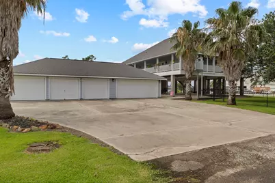 5545 S 11th Avenue, Port Arthur, TX 77655 - Photo 37