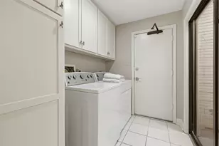 201 Vanderpool Ln, Houston, TX 77024 - Photo 13