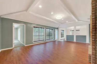 1002 Parkstead Drive, Seabrook, TX 77586 - Photo 7