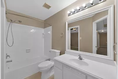 31 S Downy Willow Circle, The Woodlands, TX 77382 - Photo 19