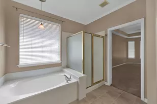 31 S Downy Willow Cir, The Woodlands, TX 77382 - Photo 15