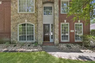 31 S Downy Willow Cir, The Woodlands, TX 77382 - Photo 3