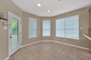 31 S Downy Willow Cir, The Woodlands, TX 77382 - Photo 9