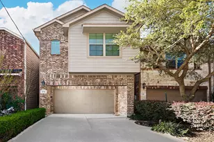 1046 W 26th St, Houston, TX 77008 - Photo 1