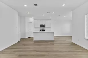 102 Rustic Crk Ct, Dayton, TX 77535 - Photo 5