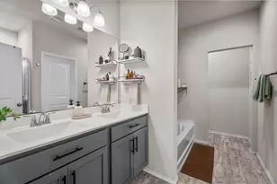 16419 Rosary Pea Pl, Conroe, TX 77385 - Photo 19
