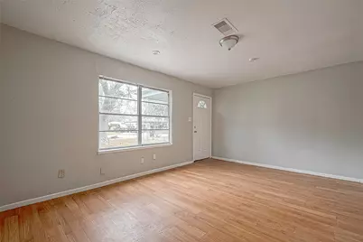 4910 Paradise Lane, Houston, TX 77048 - Photo 3