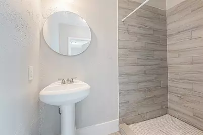 4910 Paradise Lane, Houston, TX 77048 - Photo 7