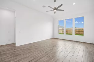 13718 Ballast Grn Dr, Texas City, TX 77568 - Photo 11