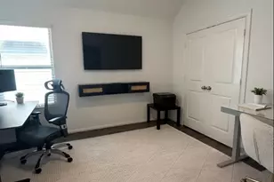 4743 Glen Isle Dr, Houston, TX 77009 - Photo 13