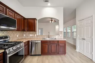 21810 Mansfield Bluff Ln, Spring, TX 77379 - Photo 11