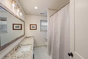 10502 Shadow Wood Dr, Houston, TX 77043 - Photo 13