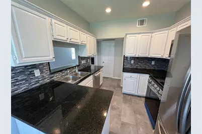 16430 Elmwood Point Lane, Sugar Land, TX 77498 - Photo 9