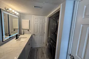 9809 Richmond Ave, Houston, TX 77042 - Photo 27