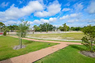 7703 Inwood Grv Ln, Houston, TX 77088 - Photo 39