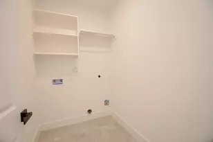 7703 Inwood Grv Ln, Houston, TX 77088 - Photo 33