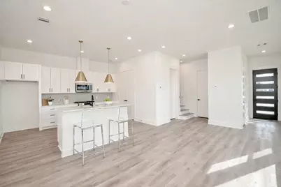 7703 Inwood Grove Lane, Houston, TX 77088 - Photo 13
