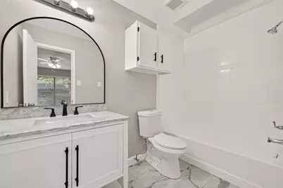 11202 Bandlon Drive, Houston, TX 77072 - Photo 19