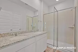 8907 Robin Song Trl, Houston, TX 77028 - Photo 17