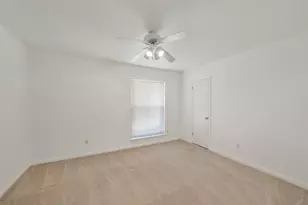 8415 Braesdale Ln, Houston, TX 77071 - Photo 19