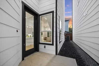 120 Velasco Street, Houston, TX 77003 - Photo 27