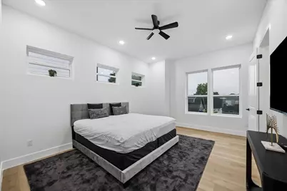120 Velasco Street, Houston, TX 77003 - Photo 11