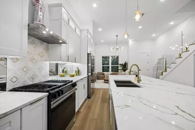 120 Velasco Street, Houston, TX 77003 - Photo 3