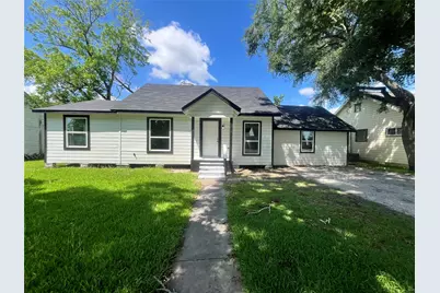306 S Virginia Street, La Porte, TX 77571 - Photo 1