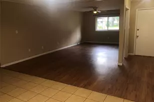 307 Moss Hill Ln, Conroe, TX 77303 - Photo 3