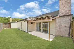 3006 Hazy Park Dr, Houston, TX 77082 - Photo 3