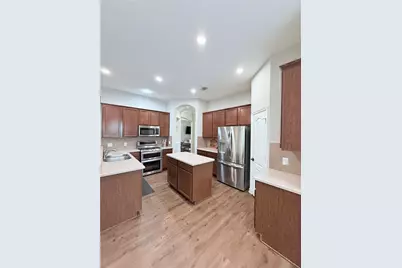 1721 Round Oak Lane, Conroe, TX 77304 - Photo 5