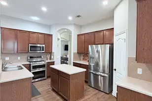 1721 Round Oak Ln, Conroe, TX 77304 - Photo 5
