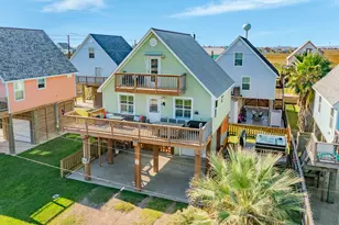 207 Sandpebble Pl, Surfside Beach, TX 77541 - Photo 1