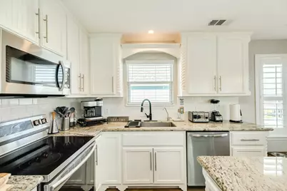 207 Sandpebble Place, Surfside Beach, TX 77541 - Photo 5