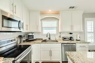 207 Sandpebble Pl, Surfside Beach, TX 77541 - Photo 5