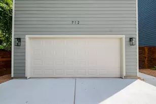 712 Hughes St, Houston, TX 77023 - Photo 3