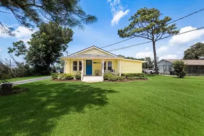 314 E Bayshore Drive, Palacios, TX 77465 - Photo 3