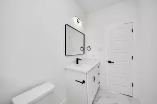 5306 Eastland St, Houston, TX 77028 - Photo 33