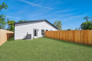 5306 Eastland St, Houston, TX 77028 - Photo 35