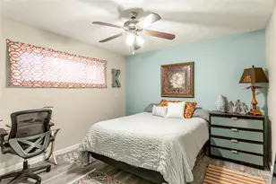 13802 Lynnwood Ln, Sugar Land, TX 77498 - Photo 17